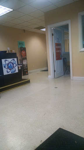 Cell Phone Store «Shawns Electronical Connections Cellphone Store», reviews and photos, 1990 N Water St # B, Decatur, IL 62526, USA