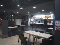 Atmosphère du Restaurant KFC Montigny à Montigny-lès-Cormeilles - n°15