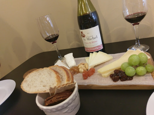 Wine Store «The Wine Cellar Red Bank», reviews and photos, 23 Monmouth St, Red Bank, NJ 07701, USA