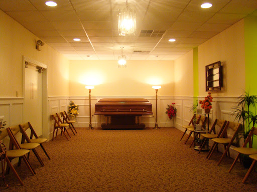 Funeral Home «Burnam & Son Mortuary Inc», reviews and photos, 201 Center St, Bowling Green, KY 42101, USA