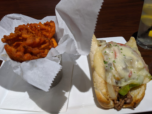 Restaurant «Griffs», reviews and photos, 323 W Cardinal Blvd, Louisville, KY 40208, USA