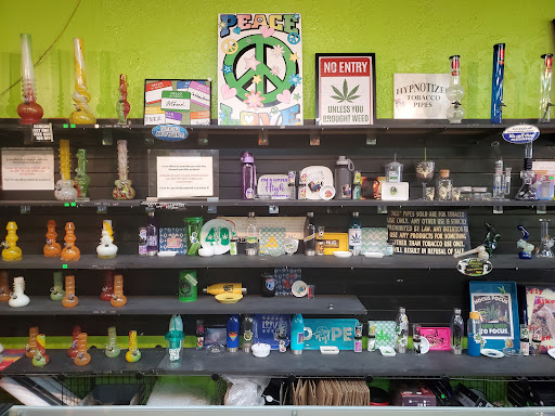 Tobacco Shop «Hypnotized Smoke Shop», reviews and photos, 2967 Patterson Rd, Florissant, MO 63031, USA