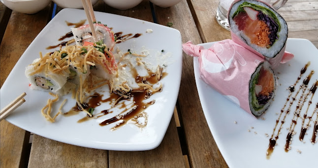 Opiniones de Inari Sushi Burrito en Machala - Restaurante
