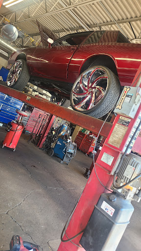 Auto Repair Shop «Meineke Car Care Center», reviews and photos, 4103 Kennywood Blvd, West Mifflin, PA 15122, USA