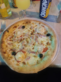 Pizza du Pizzeria La Tosca à Saint-Cyprien - n°13