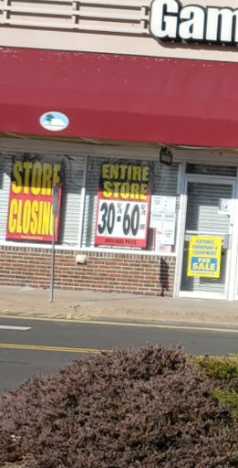 Video Game Store «GameStop», reviews and photos, 335 Cottage Grove Rd, Bloomfield, CT 06002, USA