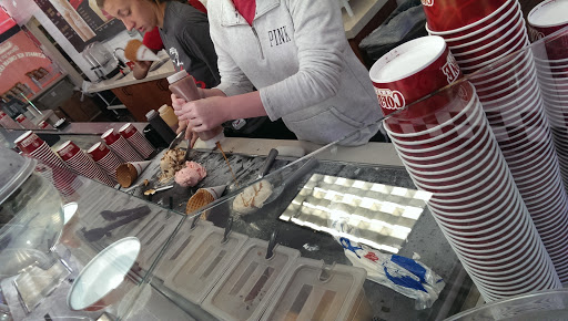 Ice Cream Shop «Cold Stone Creamery», reviews and photos, 1 Levee Way #2104, Newport, KY 41071, USA