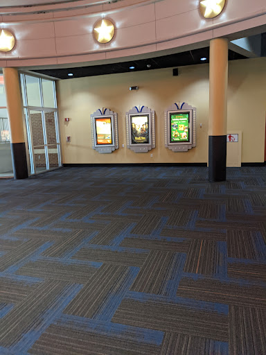 Movie Theater «Regal Cinemas Greensboro Grande 16», reviews and photos, 3205 Northline Ave, Greensboro, NC 27408, USA