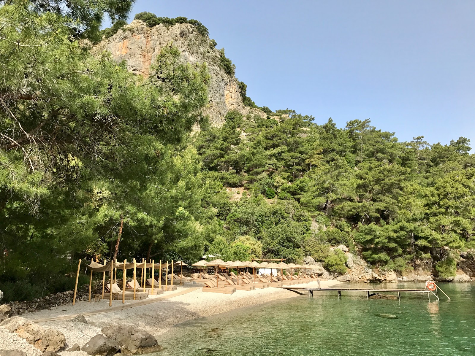 Foto de Serenity beach con pequeños guijarros beige superficie