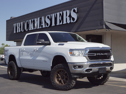 Truck Dealer «Truckmasters Truck & Car Sales», reviews and photos, 3152 E Bell Rd, Phoenix, AZ 85032, USA