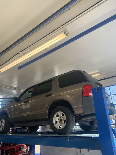 Auto Repair Shop «BEST PRICE AUTO», reviews and photos, 777 Montauk Hwy, Center Moriches, NY 11934, USA