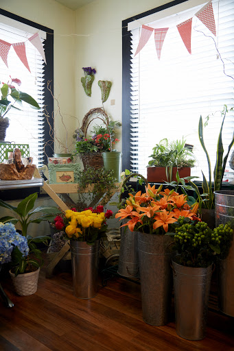 Florist «Donnelly Floral and Event Design», reviews and photos, 111 Sacramento St, Rio Vista, CA 94571, USA