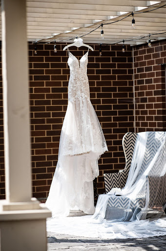 Bridal Shop «Bella Sposa Bridal Boutique», reviews and photos, 9524 179th St, Tinley Park, IL 60487, USA