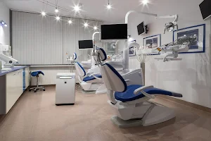 DentalMed dr n.med. Joanna B.V. Ziółkowska image