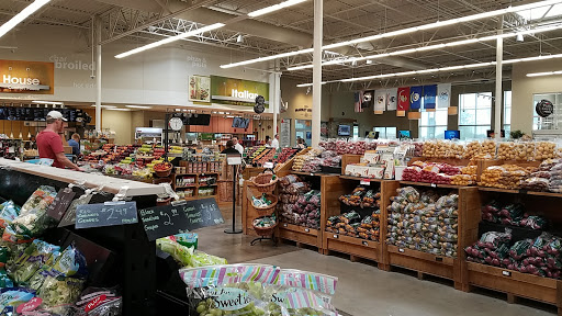 Supermarket «Hy-Vee», reviews and photos, 1403 N Veterans Pkwy, Bloomington, IL 61704, USA