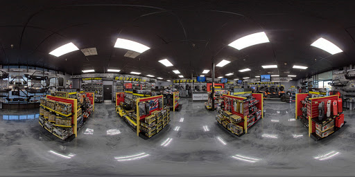 Truck Accessories Store «4 Wheel Parts - Fresno», reviews and photos, 4326 N Blackstone Ave, Fresno, CA 93726, USA
