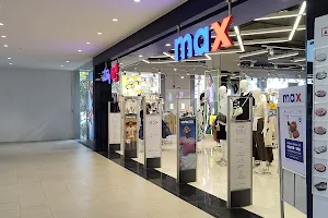 Max image