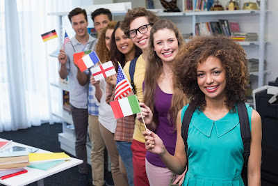 WorkOverseas - Séjours linguistiques, jobs et stages à l'étranger à Nice