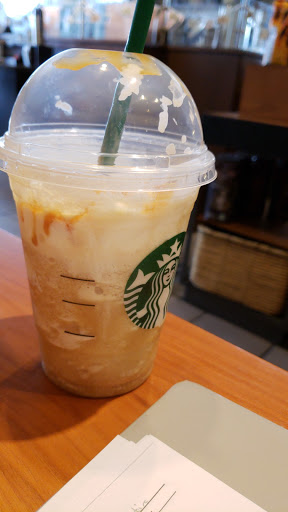 Coffee Shop «Starbucks», reviews and photos, 6768 95th St, Oak Lawn, IL 60453, USA