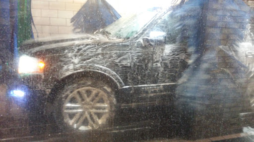 Car Wash «Clean and Bright Car Wash», reviews and photos, 8701 W 159th St, Orland Park, IL 60462, USA