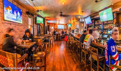 Kent Ale House - 51 Kent Ave, Brooklyn, NY 11249