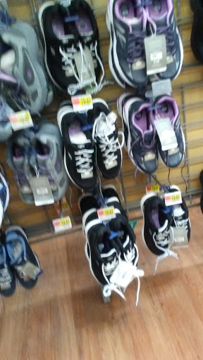 Discount Store «Walmart», reviews and photos, 1570 Chester Pike, Eddystone, PA 19022, USA