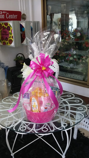 Florist «Darlings Floral and Gifts», reviews and photos, 33147 Gratiot Ave, Charter Twp of Clinton, MI 48035, USA