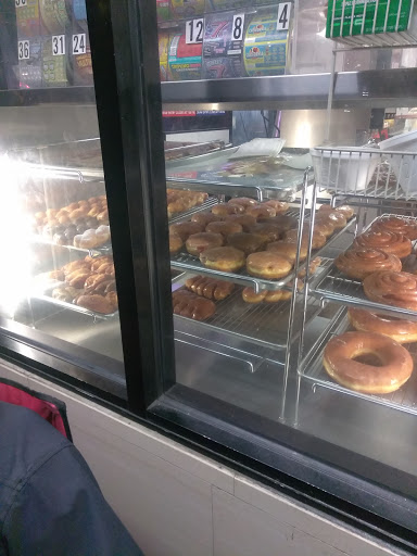 Donut Shop «Kinly Donuts», reviews and photos, 2000 W Manchester Ave, Los Angeles, CA 90047, USA