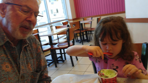 Ice Cream Shop «Oberweis Ice Cream and Dairy Store», reviews and photos, 4811 Dempster St, Skokie, IL 60077, USA