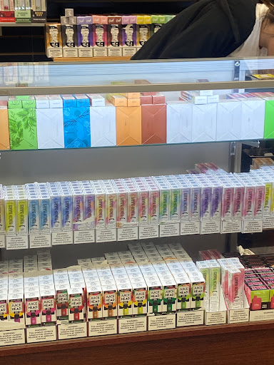 Vaporizer Store «Smoke & Vape DZ - Hurst», reviews and photos, 1830 Precinct Line Rd, Hurst, TX 76054, USA