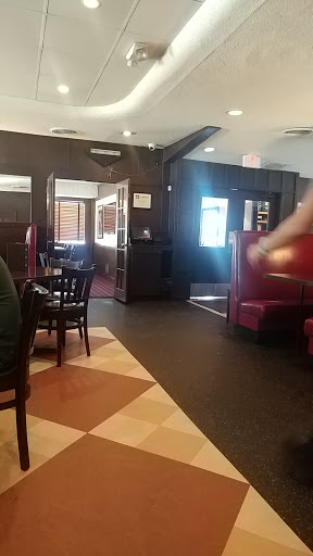 American Restaurant «Reds Alehouse», reviews and photos, 405 N Dubuque St, North Liberty, IA 52317, USA