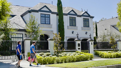 Beverly Hills House & Window Cleaning Inc. in Los Angeles, California