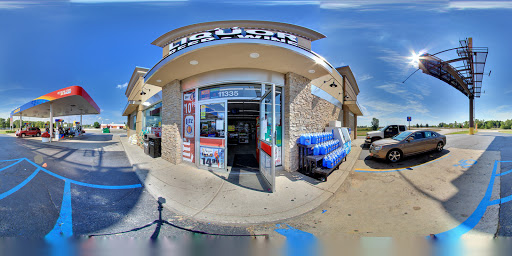 Gas Station «Sunoco Gas Station», reviews and photos, 11335 Hall Rd, Utica, MI 48317, USA