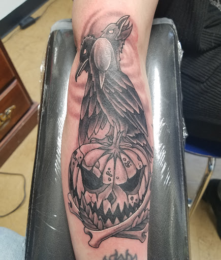 Tattoo Shop «Nitemare Tattoos», reviews and photos, 3 Depot Sq, Westfield, MA 01085, USA