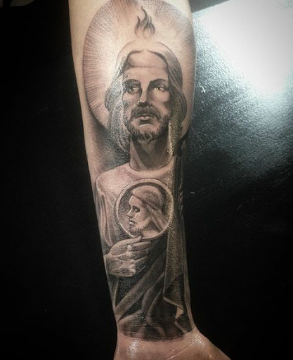 Explore bracelet tattoo ideas with names, creative tattoo ideas in San Diego, available at Sideshow Tattoo and Piercing