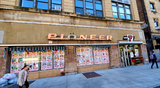 Pioneer Supermarket, 289 Columbus Ave, New York, NY 10023, USA, 