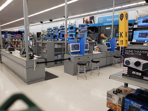 Department Store «Walmart Supercenter», reviews and photos, 100 E Wallace Kneeland Blvd, Shelton, WA 98584, USA