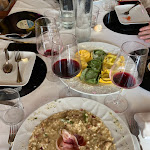 Photo n°1 de l'avis de NPP03. fait le 19/06/2022 à 23:02 sur le  Sorelle Picchi à Parma