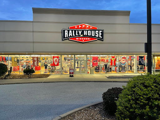 Sportswear Store «Rally House Mid Rivers», reviews and photos, 267 Mid Rivers Mall Dr, St Peters, MO 63376, USA