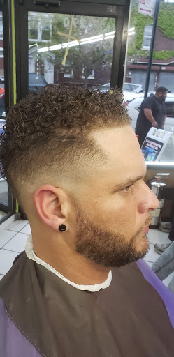 Barber Shop «Luis Barber Shop», reviews and photos, 266 Jamaica Ave, Brooklyn, NY 11207, USA