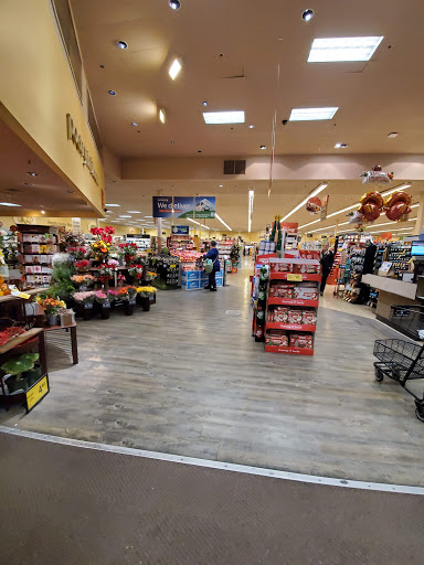 Grocery Store «Safeway», reviews and photos, 6911 Coal Creek Pkwy SE, Newcastle, WA 98059, USA