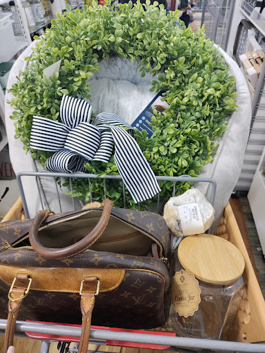 Home Goods Store «HomeGoods», reviews and photos, 3830 Bloomington St, Colorado Springs, CO 80922, USA