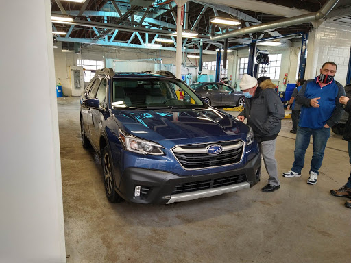 Subaru Dealer «Mid City Subaru Chicago», reviews and photos, 4330 W Irving Park Rd, Chicago, IL 60641, USA