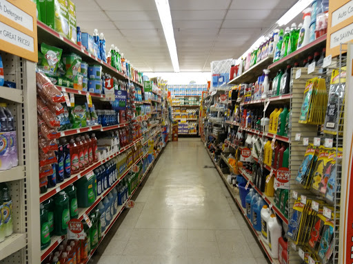 Dollar Store «FAMILY DOLLAR», reviews and photos, 2101 W State St, Bristol, VA 24201, USA