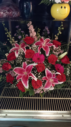 Florist «Tony Rossi Sons Florists», reviews and photos, 1508 Fruitvale Ave, Oakland, CA 94601, USA