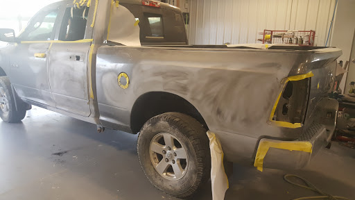 Auto Body Shop «Maaco Collision Repair & Auto Painting», reviews and photos, 1405 W Chestnut Expy, Springfield, MO 65802, USA