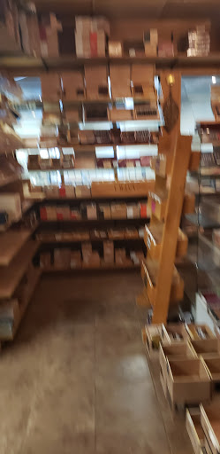 Cigar Shop «Tobacco Road Fine Cigars, Indoor Golf & Gifts.», reviews and photos, 3118 S Cooper St, Arlington, TX 76015, USA
