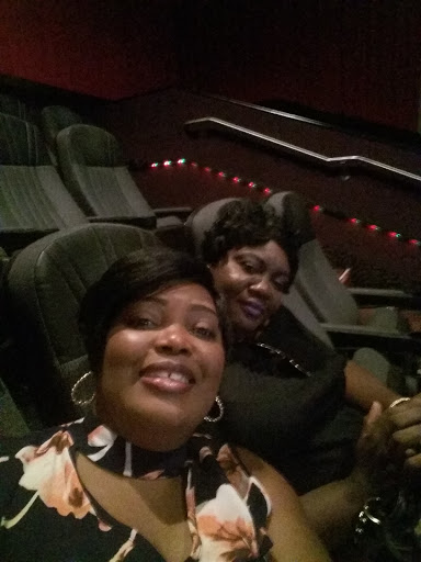 Movie Theater «Regal Cinemas Southland Mall 16», reviews and photos, 20505 S Dixie Hwy, Cutler Bay, FL 33189, USA