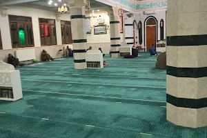 مسجد ابو هريرة image