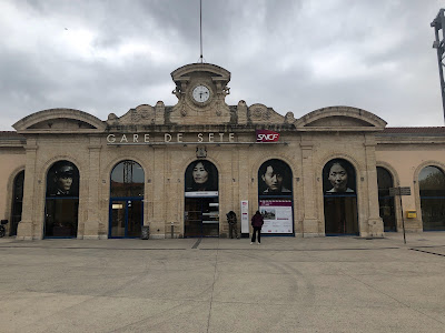Boutique SNCF à Sète
